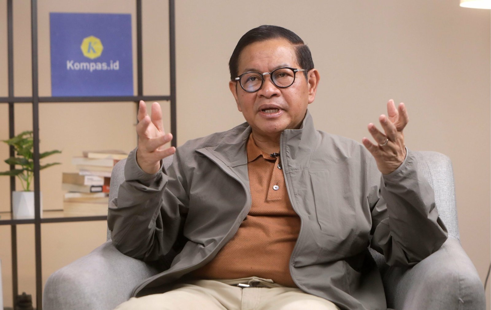 ASN Jangan Flexing di Sosmed! Pramono: Ketahuan, Langsung Out! ASN Jangan Flexing di Sosmed! Pramono: Ketahuan, Langsung Out!