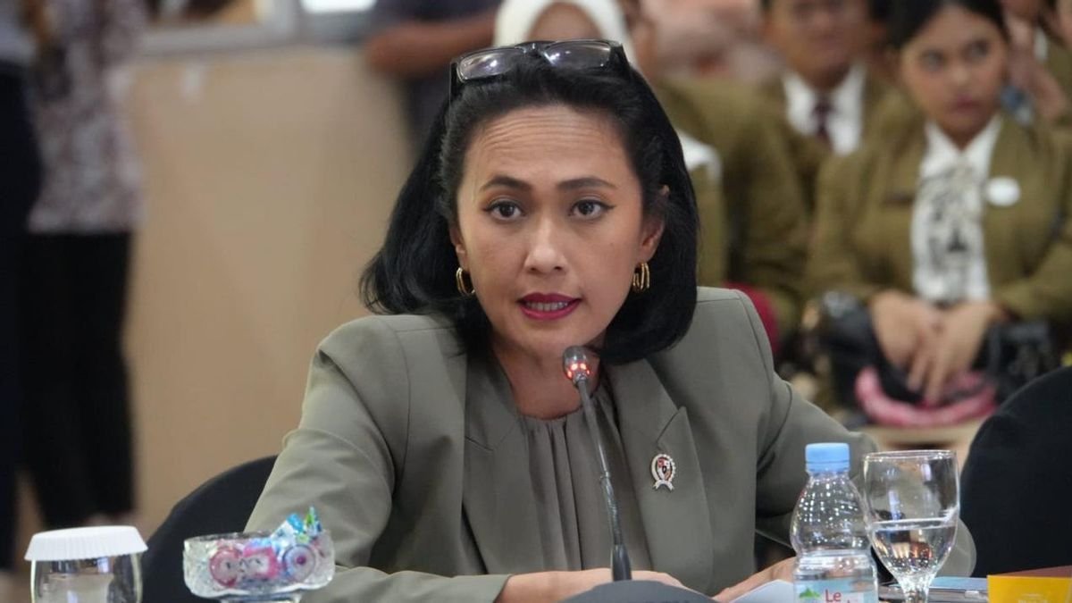 Wamen P2MI Dorong Integrasi Pendidikan Vokasi dengan Penempatan Pekerja Migran Indonesia