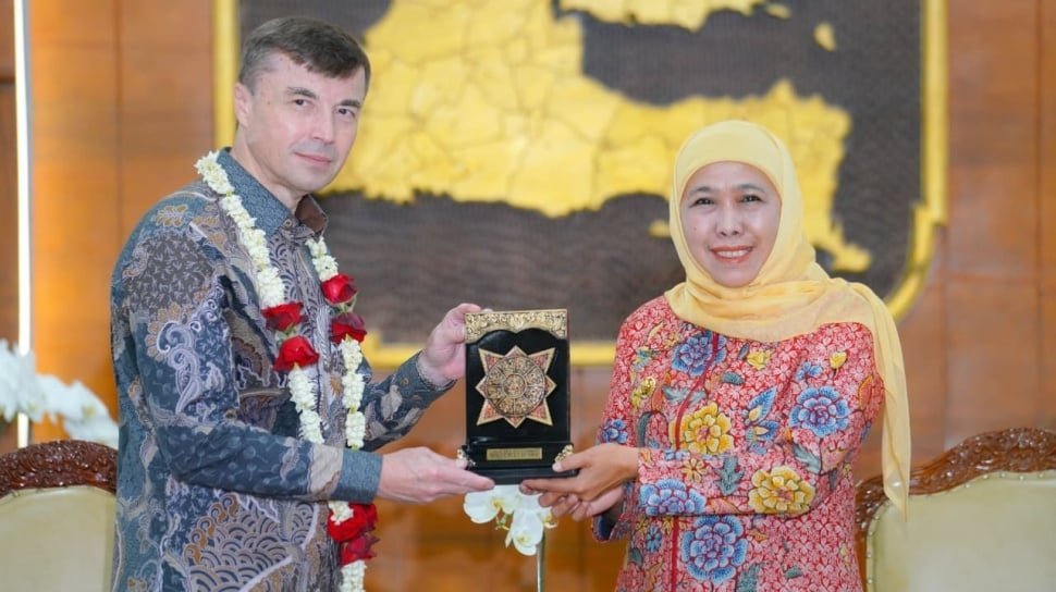 Khofifah Indar Parawansa Bahas Kerja Sama Maritim dan Pendidikan dengan Penasihat Presiden Rusia