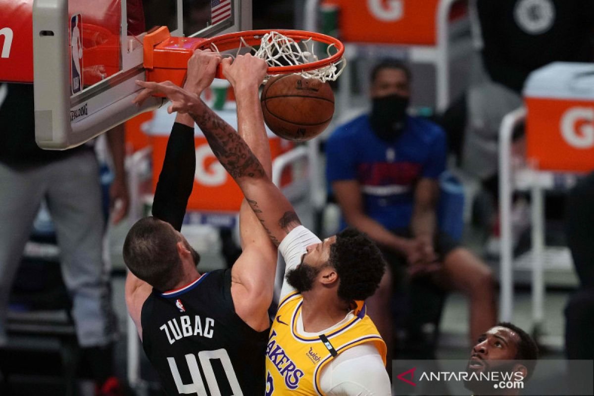 LA Clippers Kalahkan LA Lakers 103-88 di Derbi Los Angeles