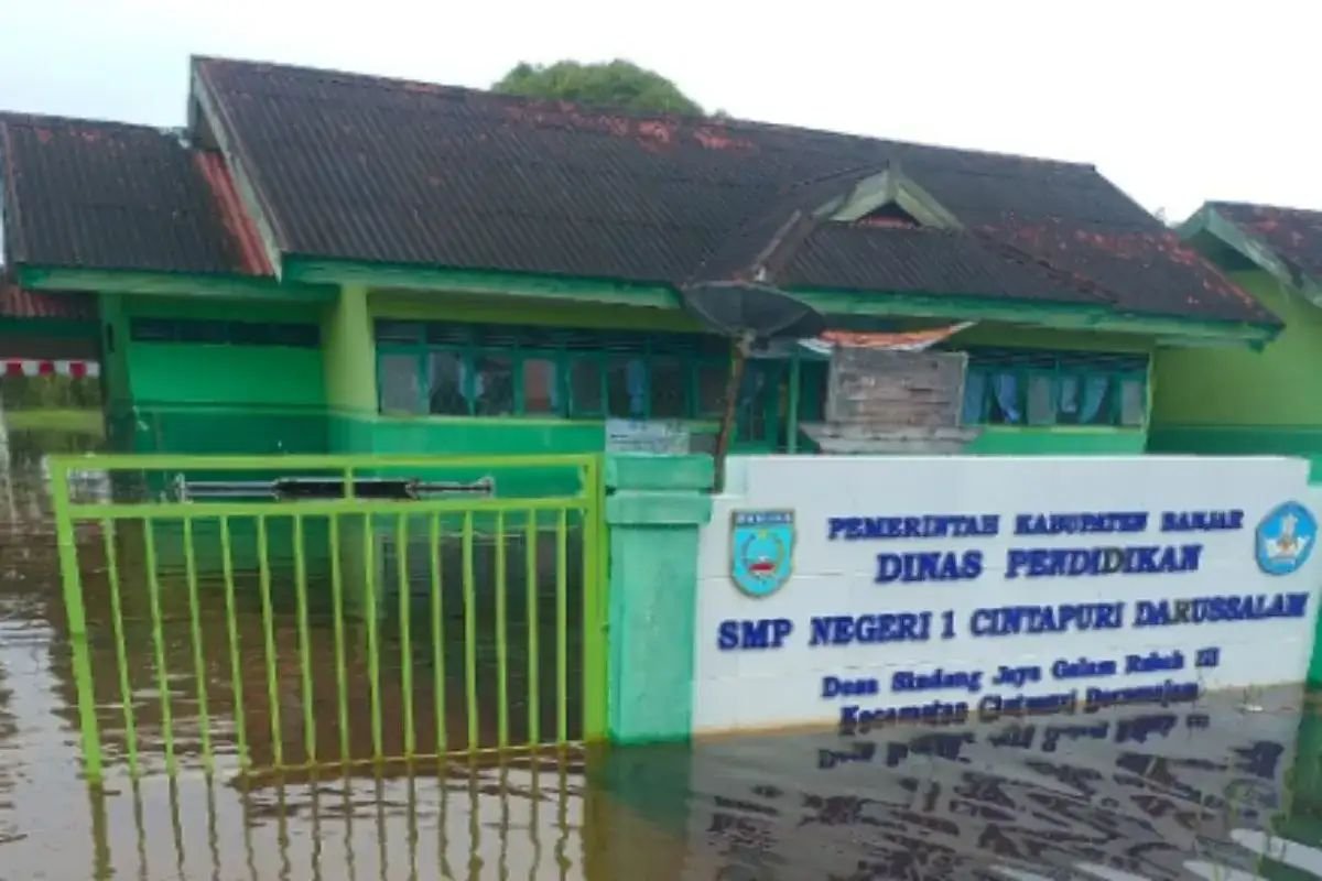 Banjir Melanda, Kabupaten Banjar Resmi Terapkan Pembelajaran Jarak Jauh (PJJ)