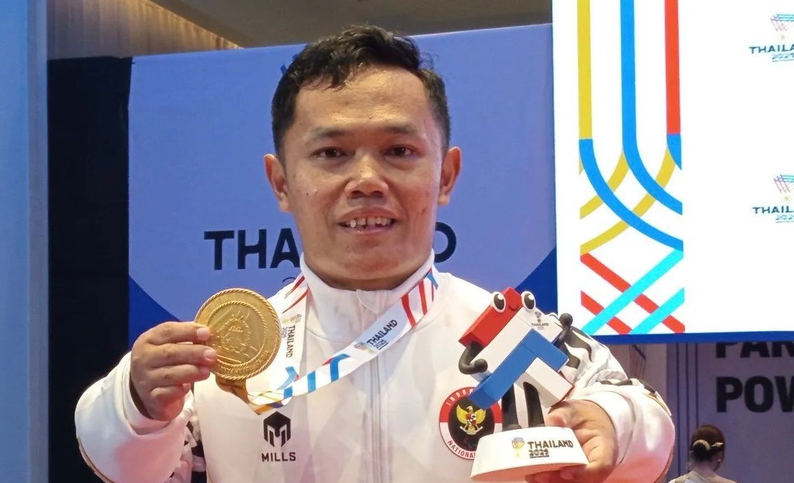 Hilman Raih Emas Pertama Para Angkat Beran Indonesia di APG 2025