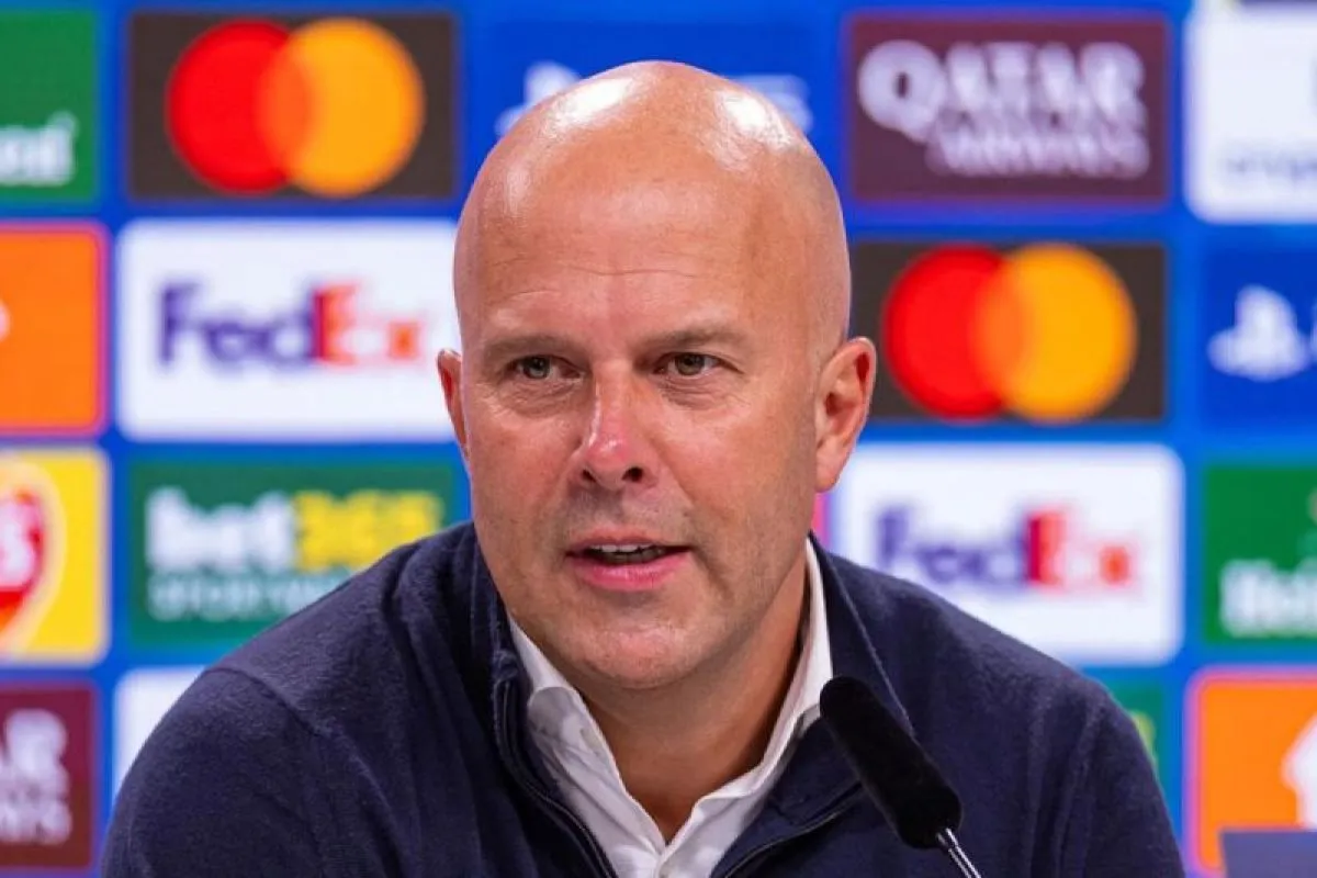 Liverpool Kebobolan Dua Gol, Arne Slot Akui Lini Pertahanan Terlalu Dalam Lawan Fulham