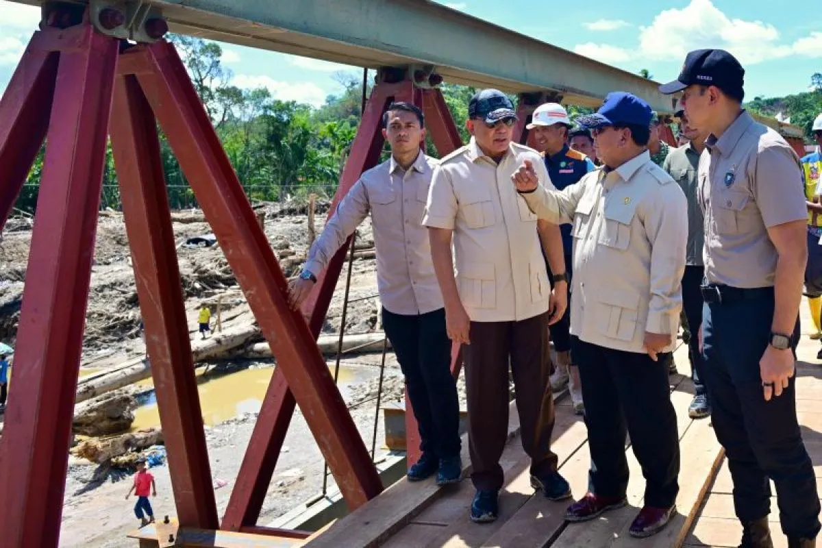 Menhan Sjafrie Sjamsoeddin Cek Kesiapan Pos Kesehatan TNI di Area Bencana