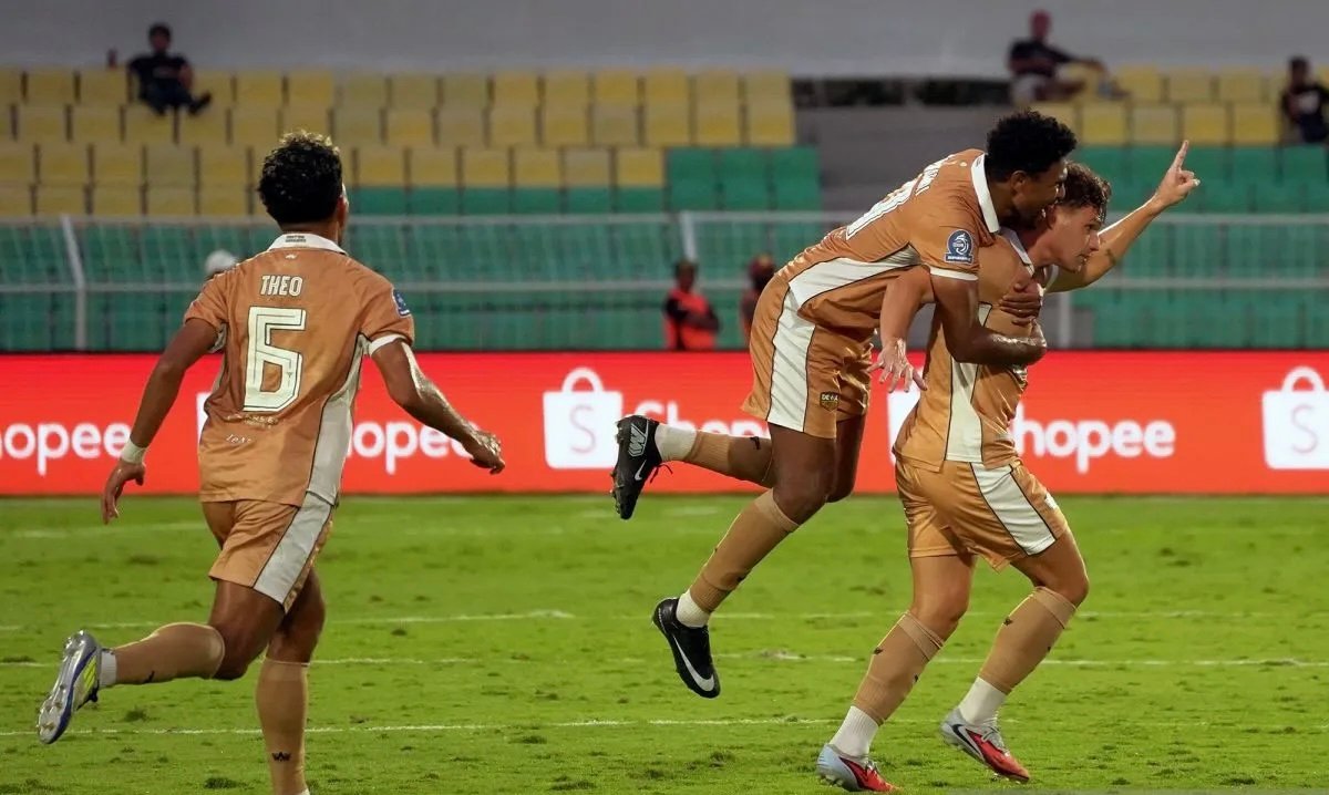 Bangga Cetak Debut, Alexis Lowe Bawa Dewa United Raih Kemenangan Krusial