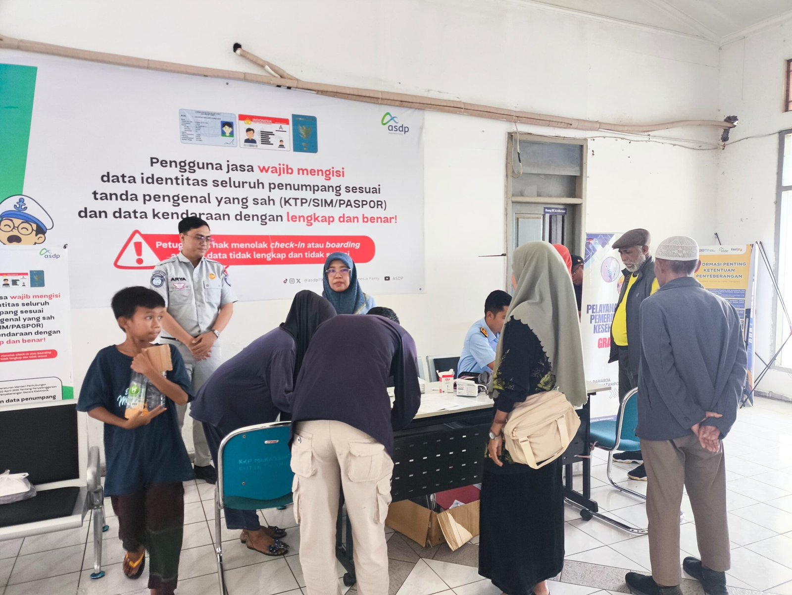 Jasa Raharja Watampone Gelar Pemeriksaan Kesehatan Gratis di Pelabuhan Bajoe Dukung Arus Balik Mudik Lebaran 2026