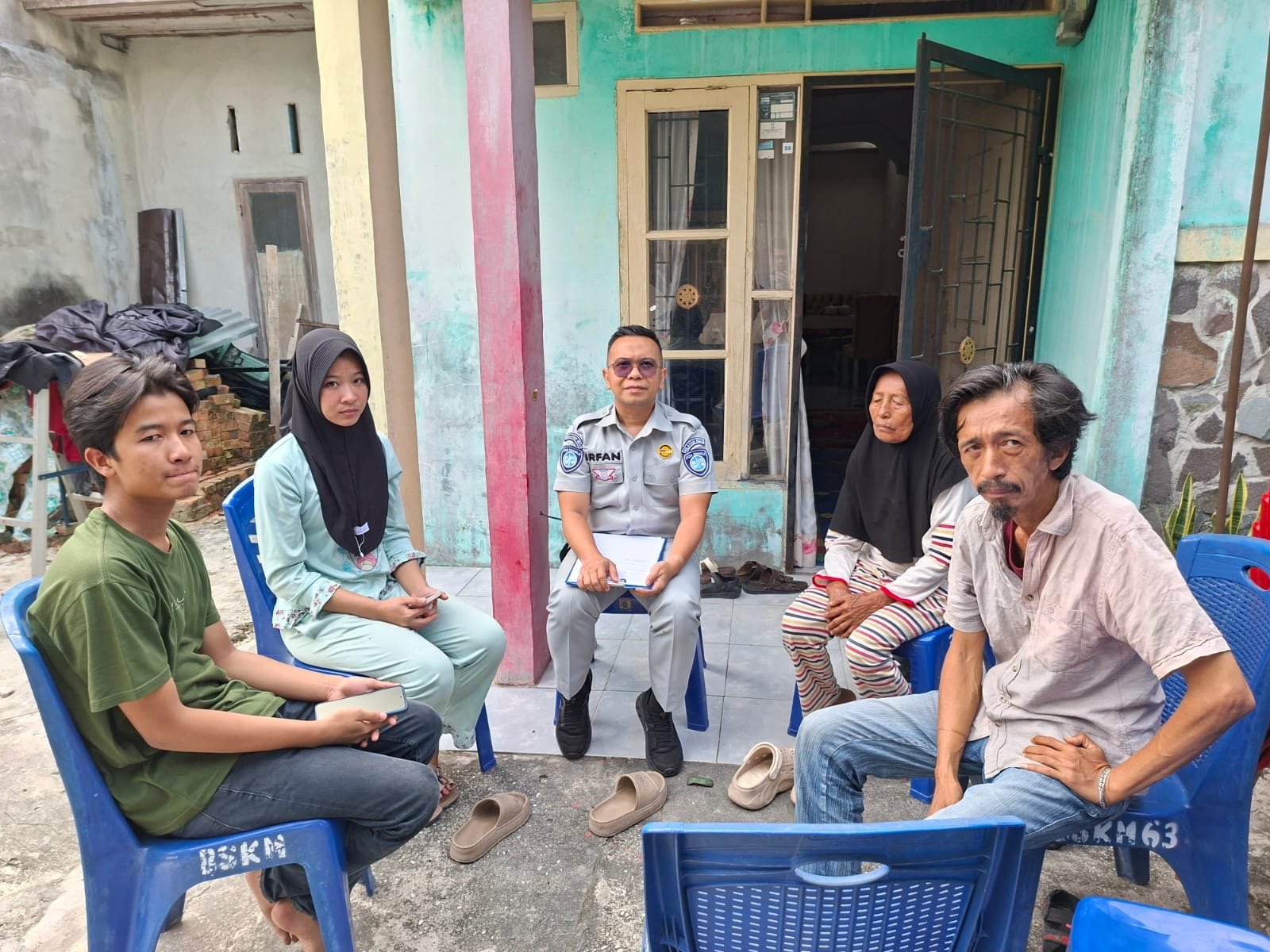 Jasa Raharja Riau Salurkan Santunan Korban Kecelakaan Viral, Pedagang Tisue Ditabrak Truk