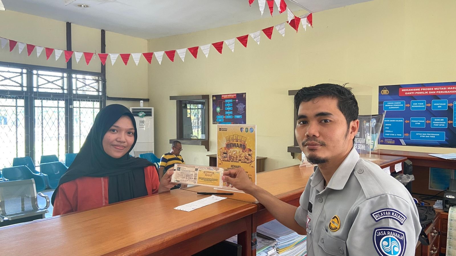 Jasa Raharja Kalimantan Barat dan Tim Pembina Samsat Luncurkan Program Reward Emas bagi Wajib Pajak Patuh