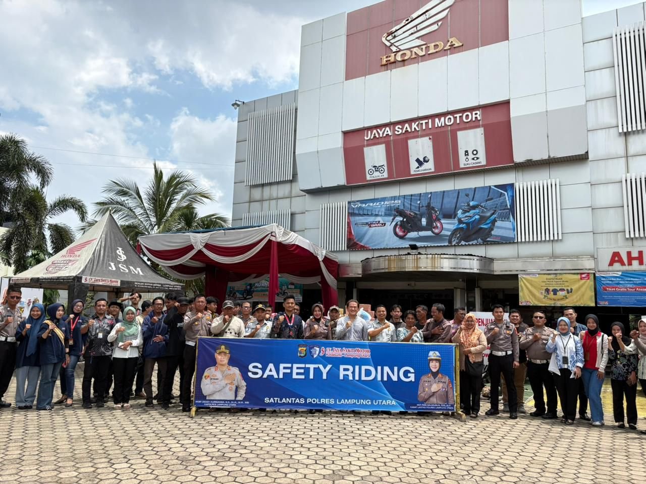 Bangun Kesadaran Berlalu Lintas, Jasa Raharja Cabang Kotabumi Gelar Safety Riding dan Sosialisasi di Jaya Sakti Honda Motor
