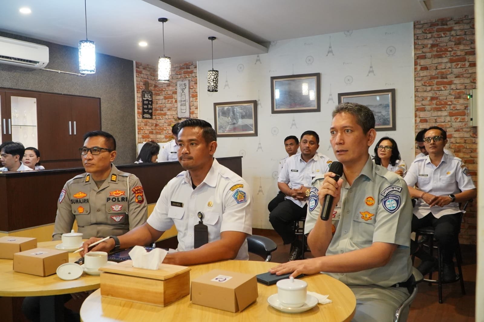 Kepala Kantor Jasa Raharja Bali Hadiri Rapat Pembahasan Gebyar Emas dan Optimalisasi Pelayanan Samsat di Bapenda Provinsi Bali