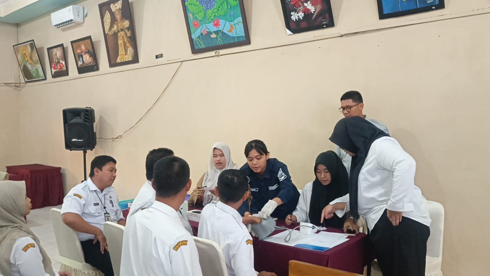 Jasa Raharja Gelar Pengobatan Gratis di SMKN 9 Surakarta