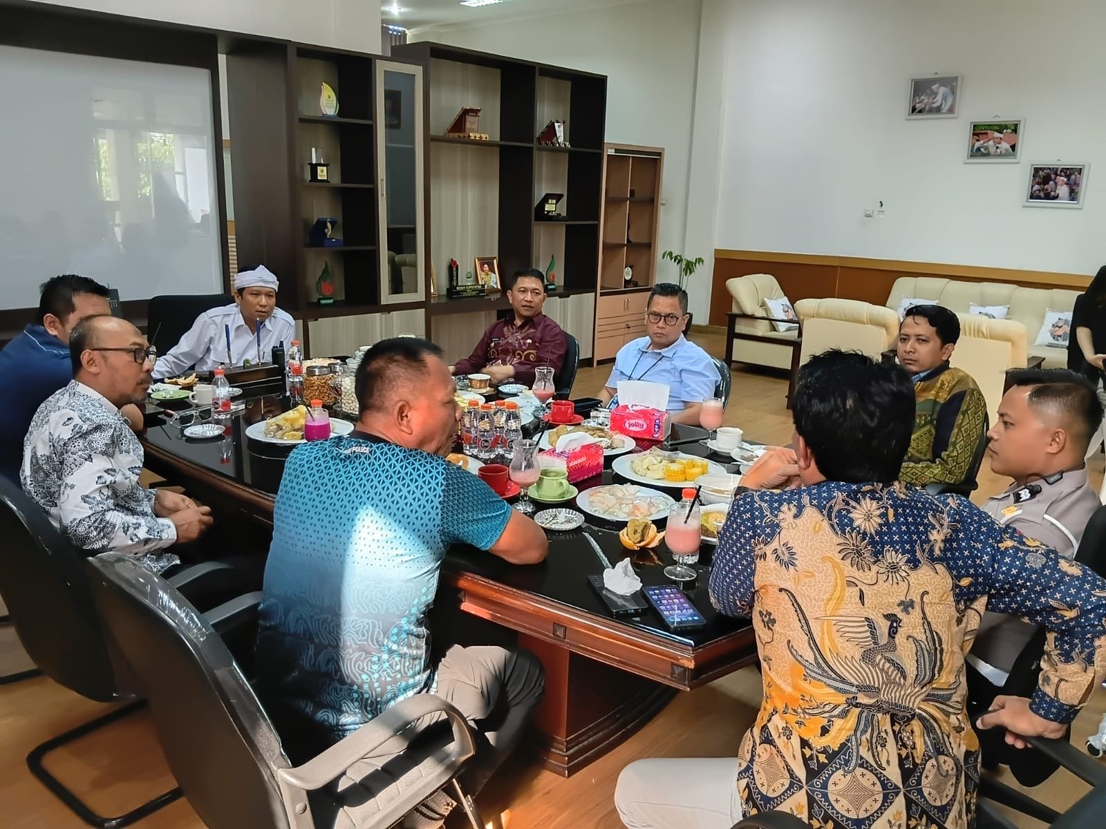 Kunjungan Wakil Bupati Sukabumi ke Samsat Kabupaten Sukabumi I Cibadak Perkuat Sinergi dan Peningkatan Layanan Samsat