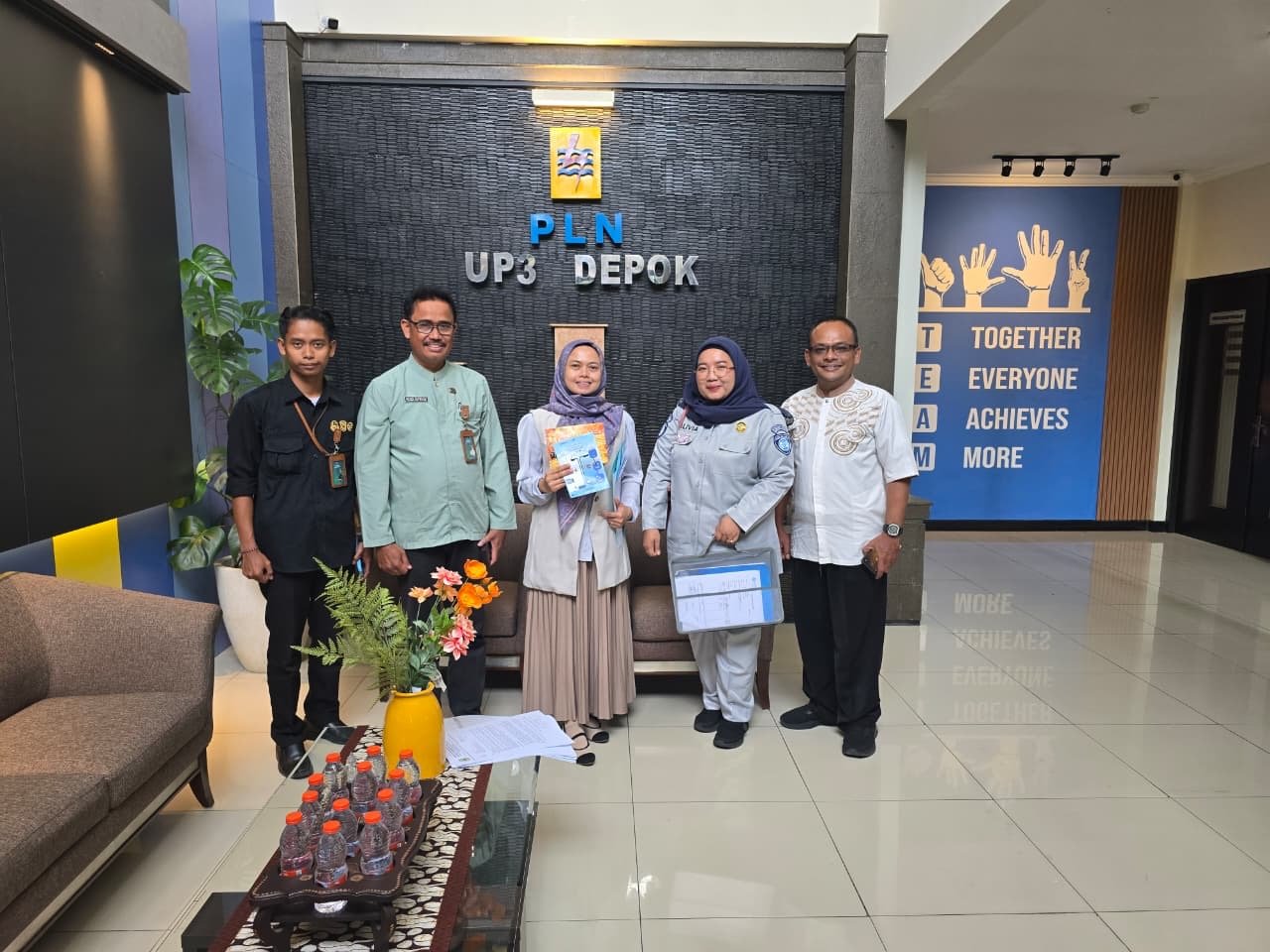 Lewat Pendekatan Edukatif kepada Wajib Pajak, Tim Pembina Samsat Depok Gelar Operasi Khusus di Wilayah Depok