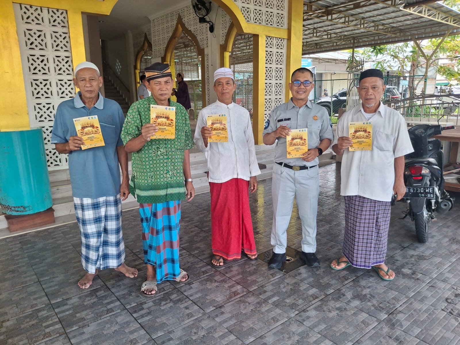 Jasa Raharja Kalbar Gencarkan Sosialisasi Program Reward Emas kepada Masyarakat Jasa Raharja Kalbar Gencarkan Sosialisasi Program Reward Emas kepada Masyarakat
