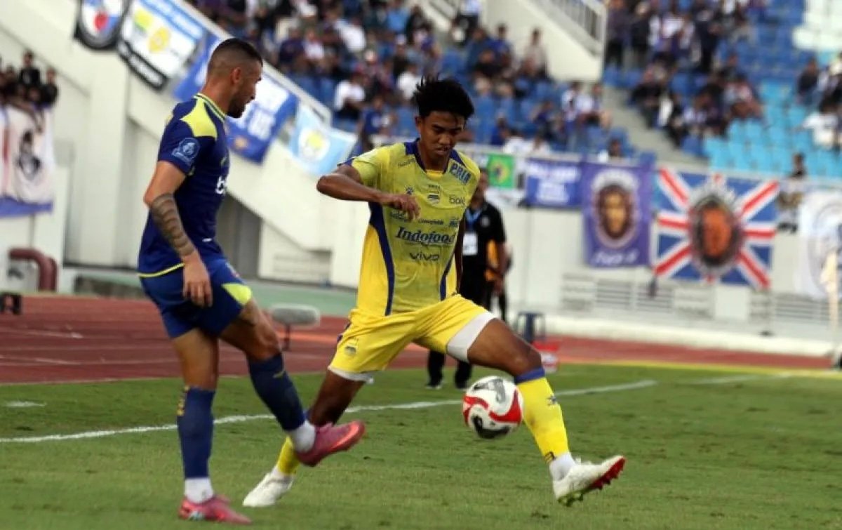 Jadwal Kick-off Persib Bandung vs Arema FC Dimajukan