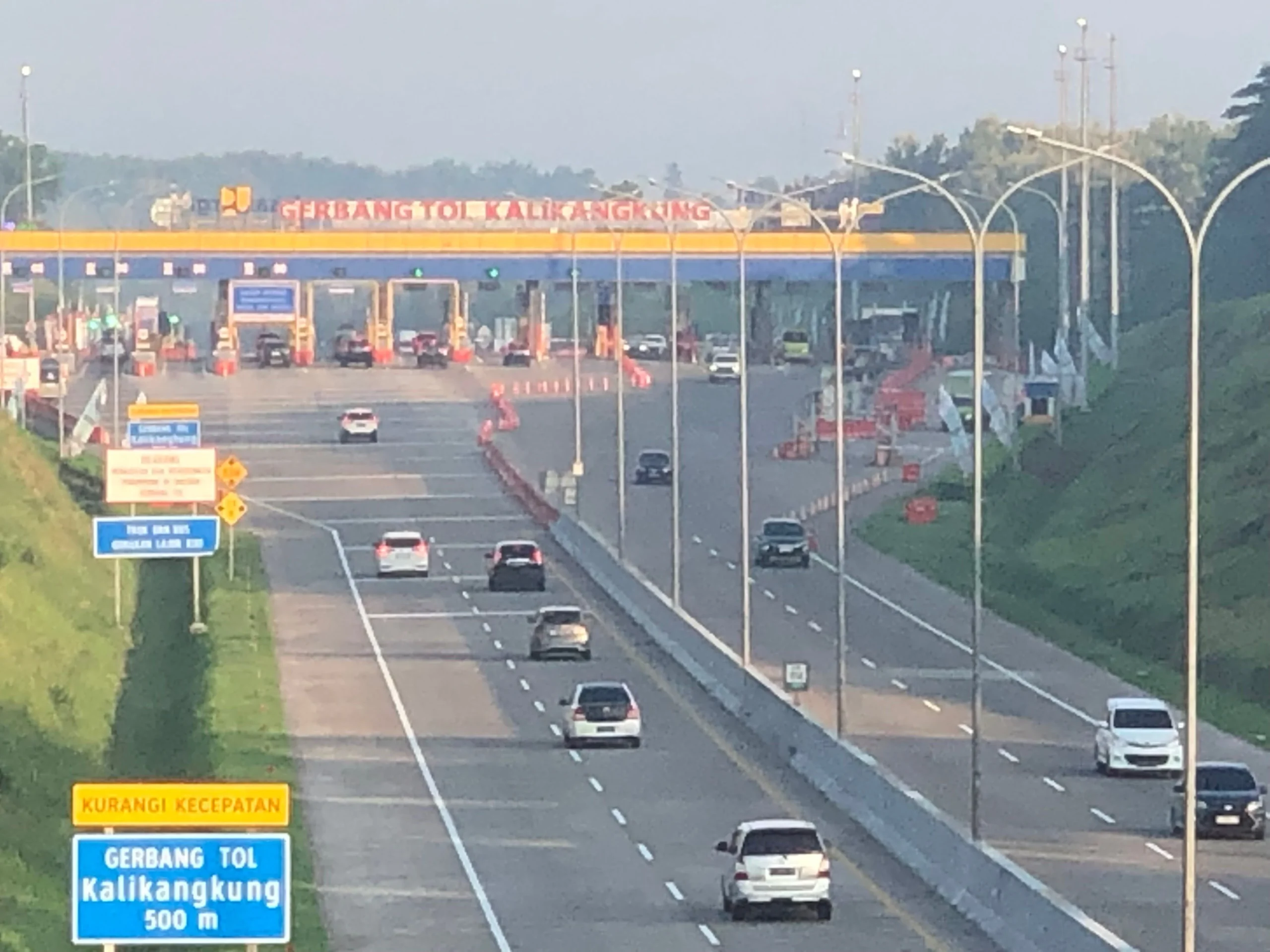 PPN Tol Naik Mulai 2026? Komisi V DPR Tegaskan Rakyat Sudah Cukup Terbebani