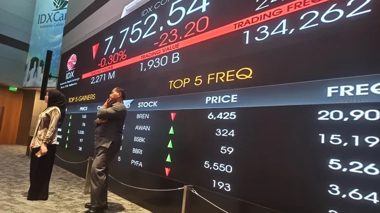 IHSG Turun di Penutupan Sesi I, Pasar Masih Cermati Arah Perdagangan