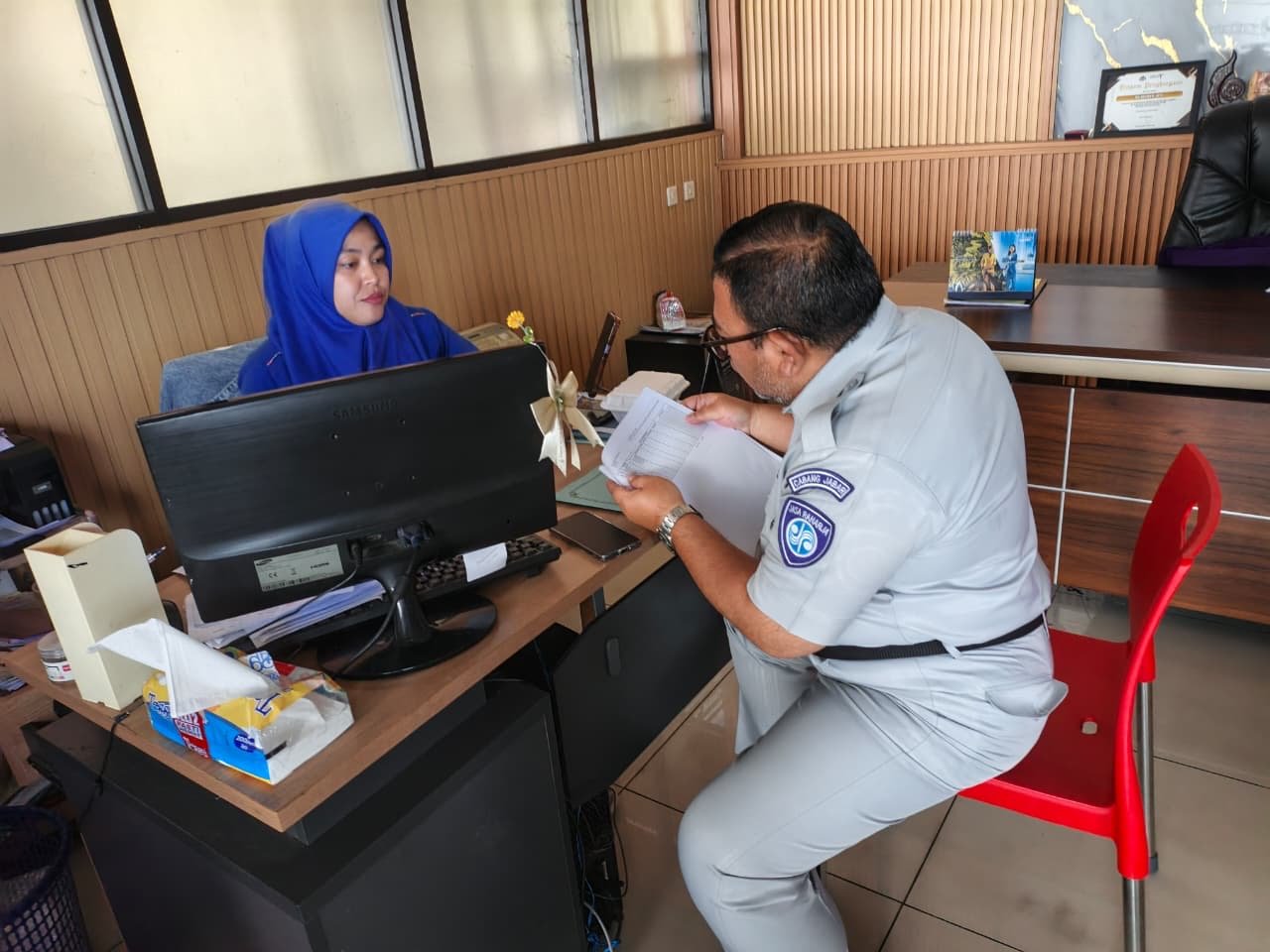 Perkuat Sinergi dan Pelayanan, Jasa Raharja Tasikmalaya Laksanakan Kunjungan CRM ke PT Sumber Jaya Trans