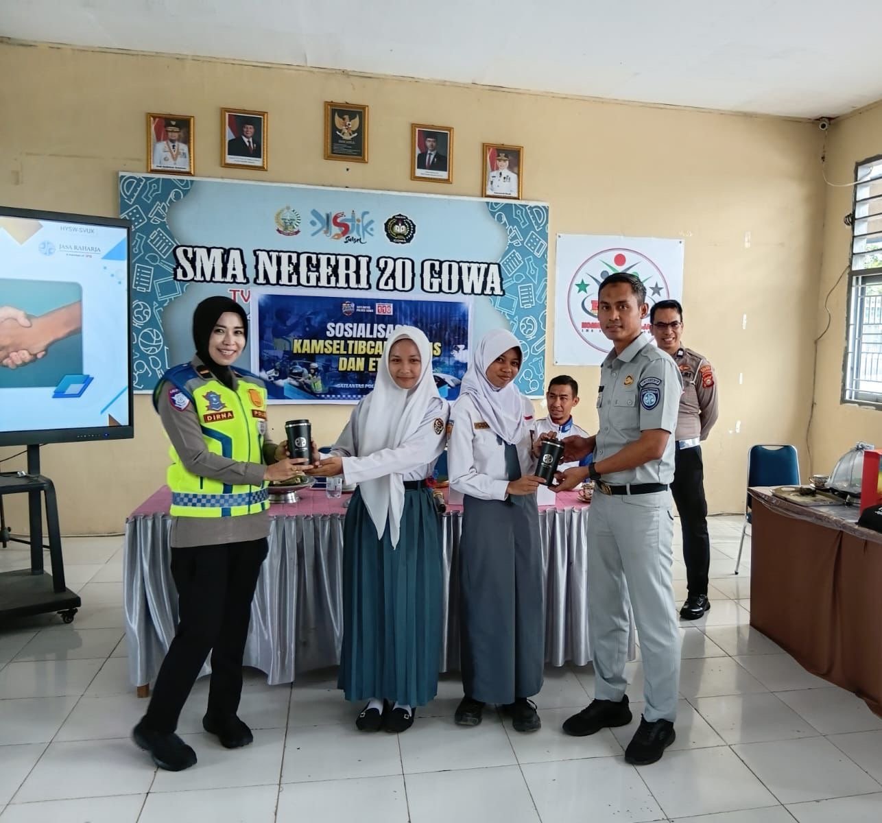 Tingkatkan Kesadaran Berkendara Pelajar, Jasa Raharja Samsat Gowa Gelar Sosialisasi Kamseltibcarlantas di SMAN 20 Gowa