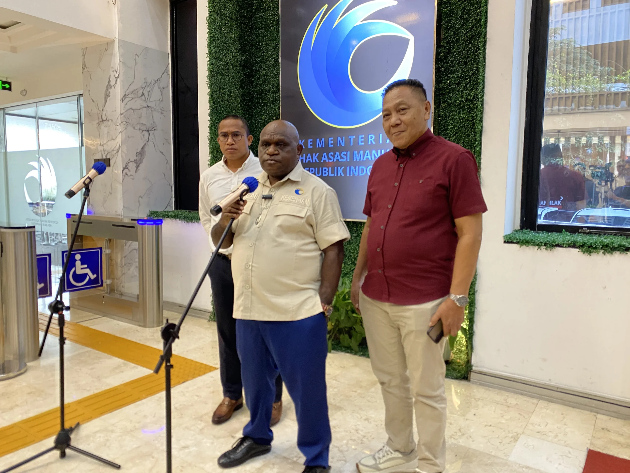 Menteri HAM Tegaskan Pemerintah Tak Intervensi Penentuan Status Aktivis HAM