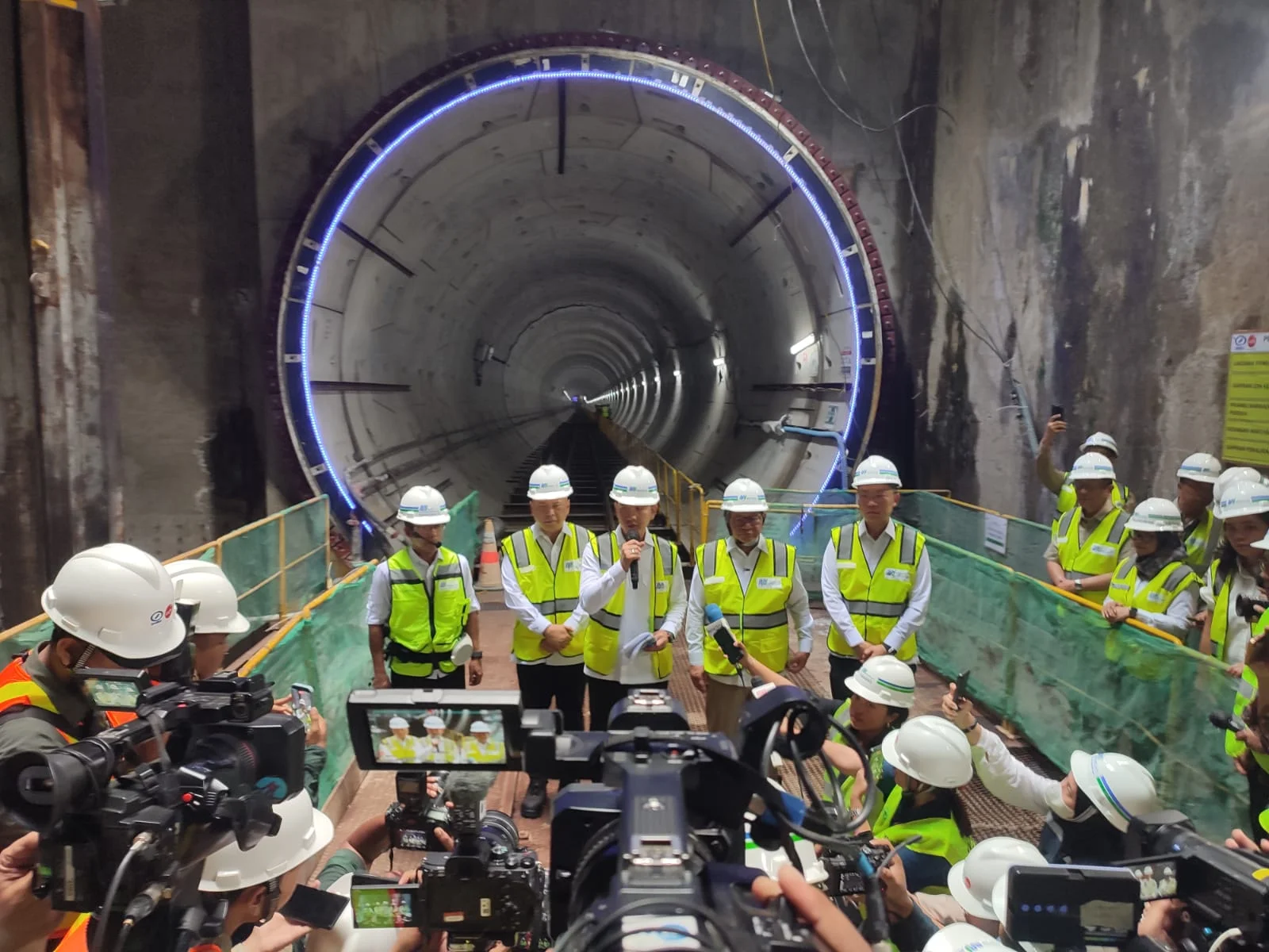 MRT Jakarta Bundaran HI–Monas Siap Beroperasi pada Akhir 2027