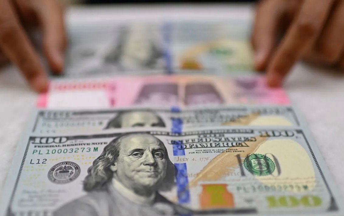 Dampak Konflik Timur Tengah, Nilai Tukar Rupiah Melemah ke Rp17.728 per Dolar AS