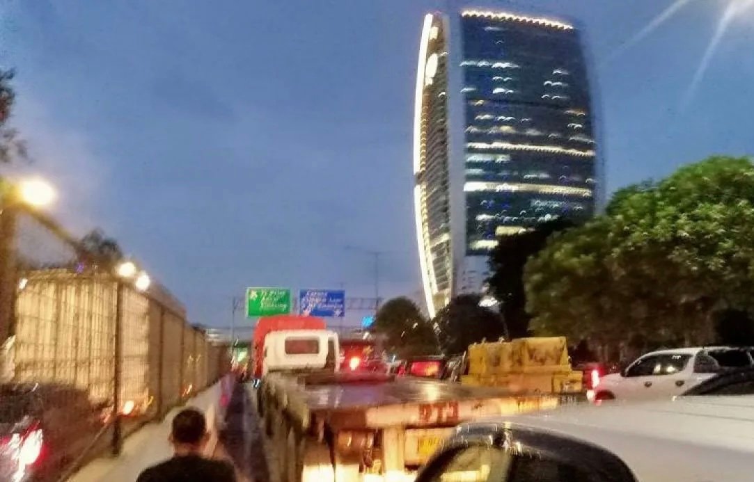 Pelabuhan Tanjung Priok Lumpuh Total Senin Sore, Arus Lalu Lintas Macet Parah