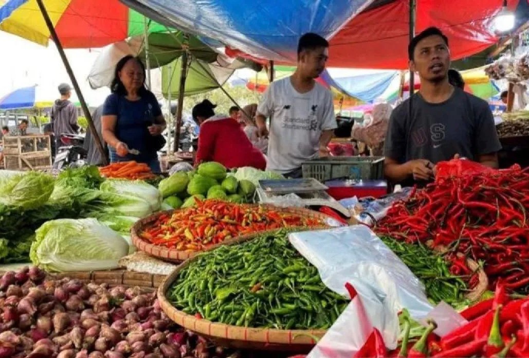 Update PIHPS Terbaru: Harga Cabai Rawit Meroket Rp82.450, Telur Ayam Rp30.500 per Kg