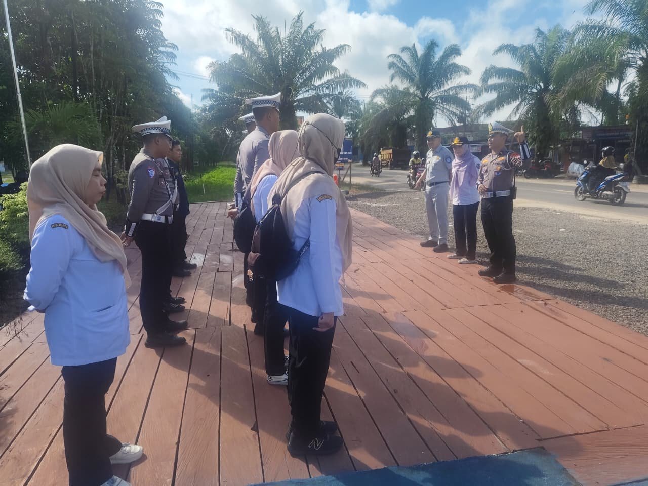 Tim Pembina Samsat Sampit dan Satlantas Kotim Gelar Opsgab, Tingkatkan Kepatuhan Pajak dan Keselamatan Berlalu Lintas