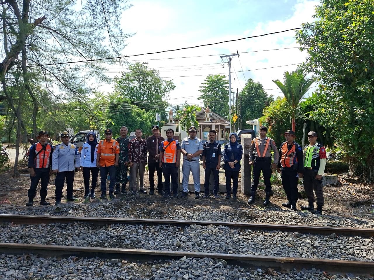 Perlintasan Liar di Lubuk Alung Ditutup, Upaya Bersama Tingkatkan Keselamatan Perjalanan Kereta Api dan Pengguna Jalan