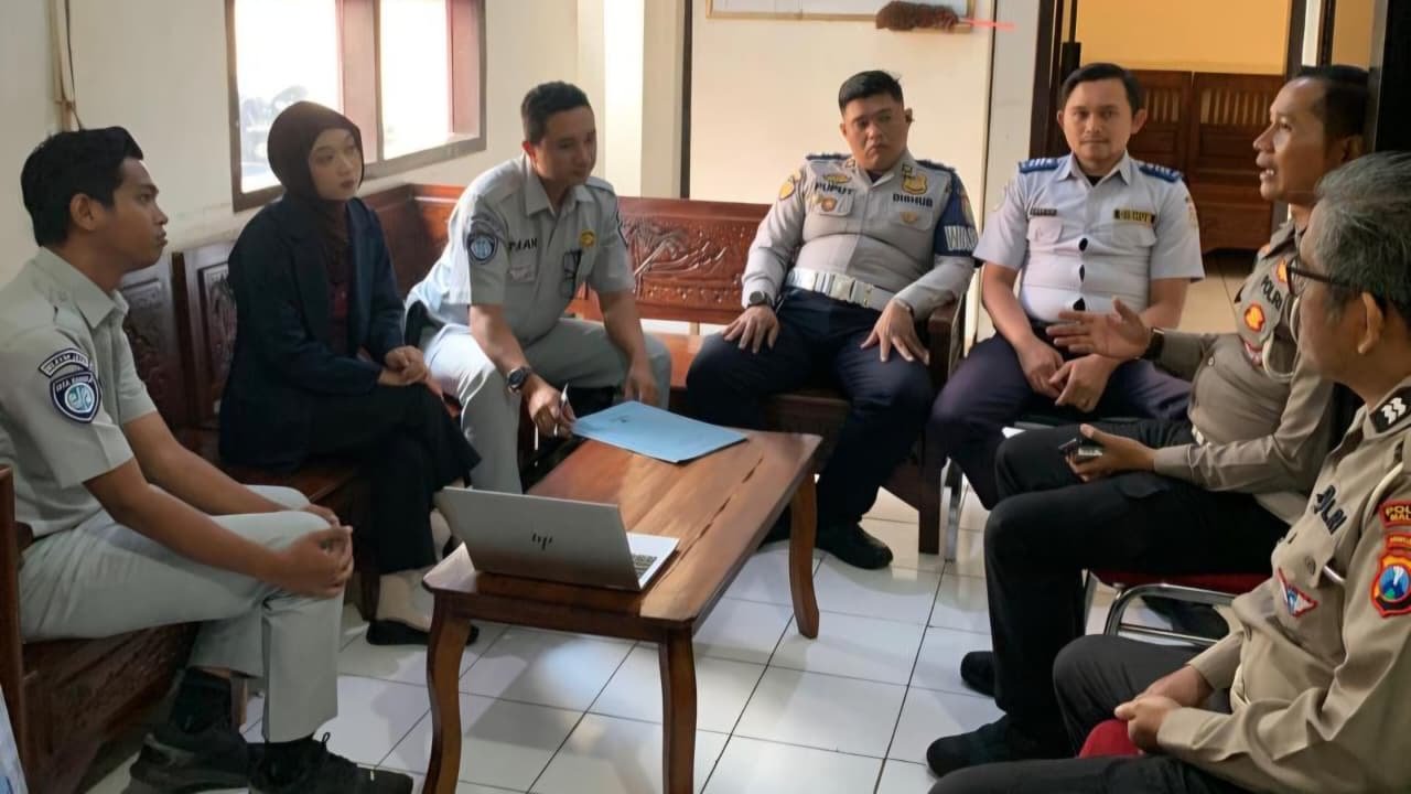 Sinergi FKLL Polres Malang, KPJR Kepanjen Bahas Strategi Tekan Angka Kecelakaan dan Sosialisasikan Aplikasi JRku