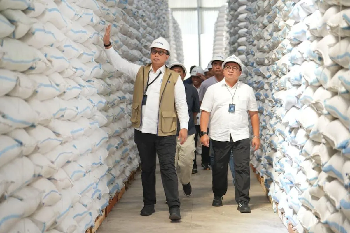 Bulog Perkuat Pangan RI dengan Menyerap 3,5 Juta Ton Setara Beras Petani