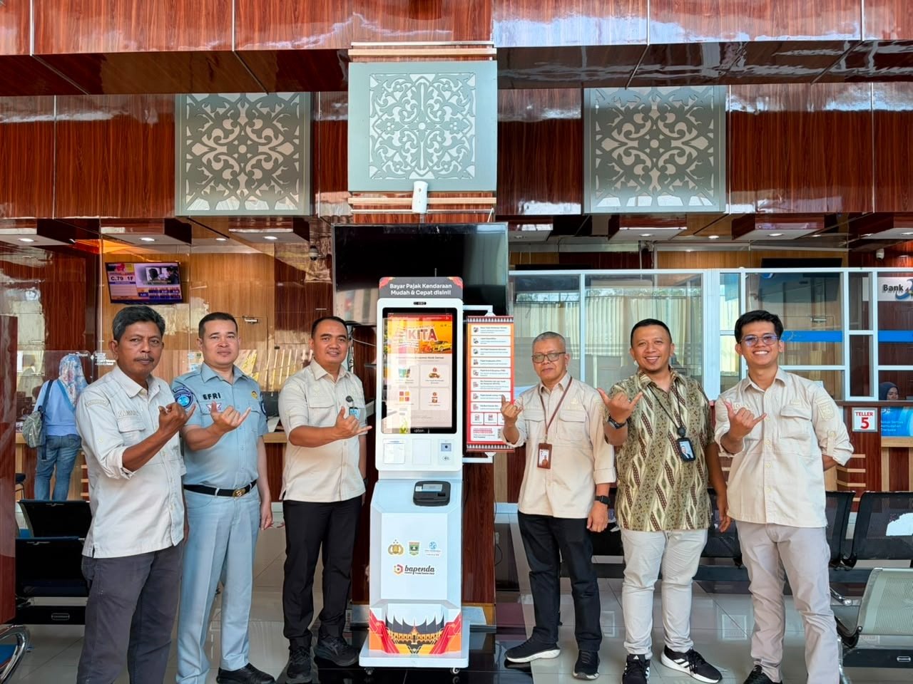 Tim Pembina Samsat Hadirkan Kiosk Pembayaran di Samsat Padang, Permudah Layanan PKB dan SWDKLLJ