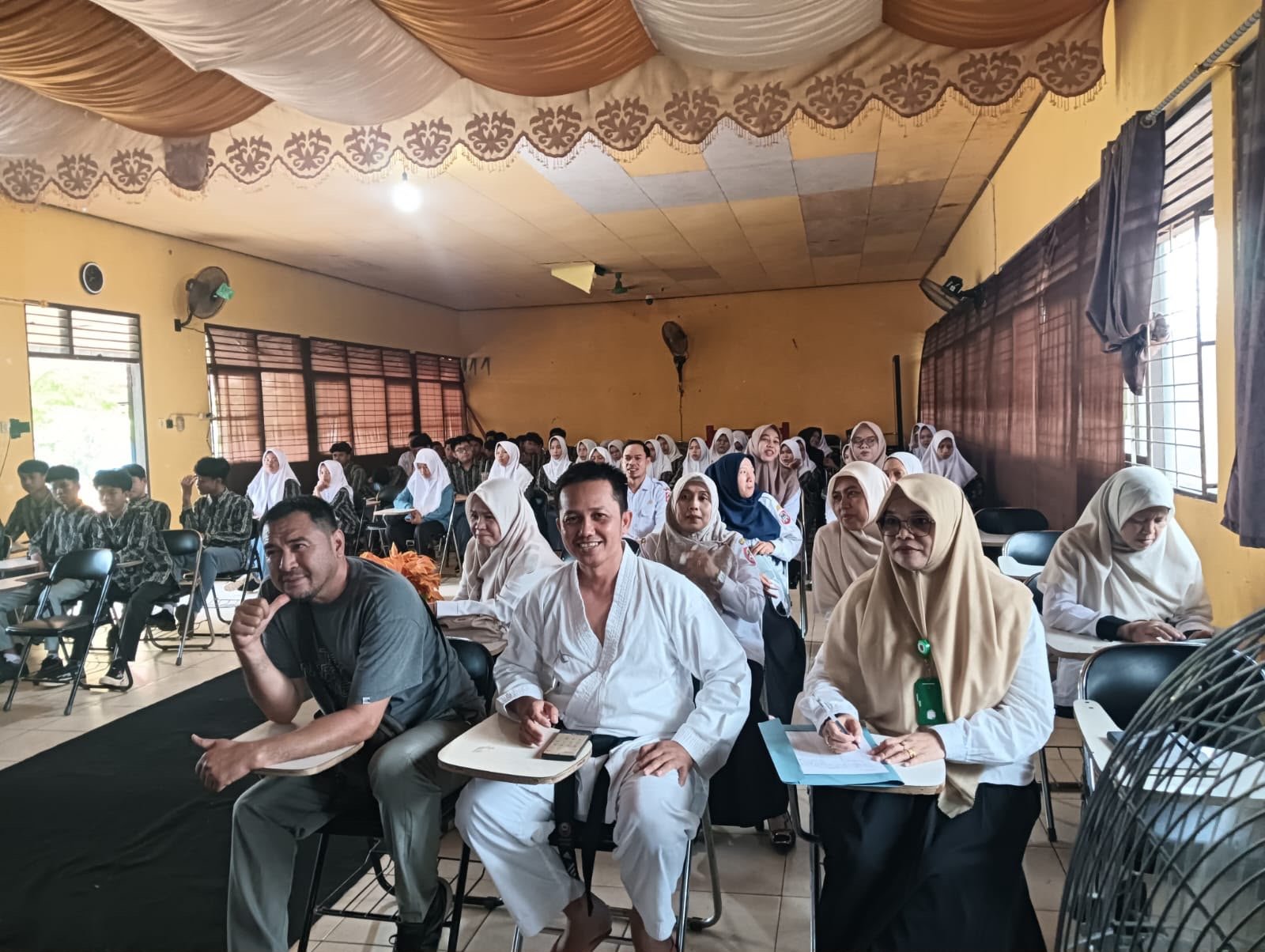 PT Jasa Raharja (Persero) Cabang Kandangan Edukasi Guru dan Pelajar melalui PPKL dan Sosialisasi Keselamatan Berlalu Lintas di SMA Negeri 2 Amuntai
