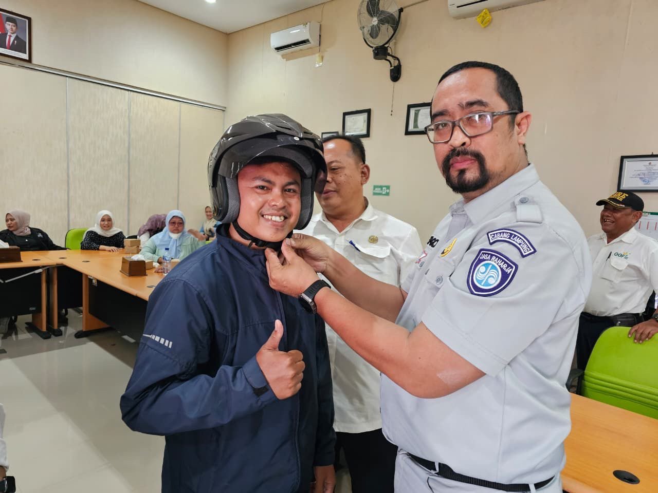 Jasa Raharja Bersama UPTD Samsat dan Unit Kamsel Polres Lampung Timur Edukasi Keselamatan Berlalu Lintas di PT GGP PG4 Way Jepara