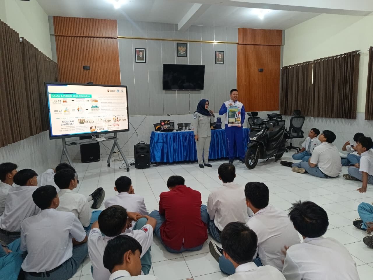Jasa Raharja Malang Perkuat Edukasi Keselamatan dan Sosialisasi Pembebasan Pajak di SMK PGRI 6 Malang