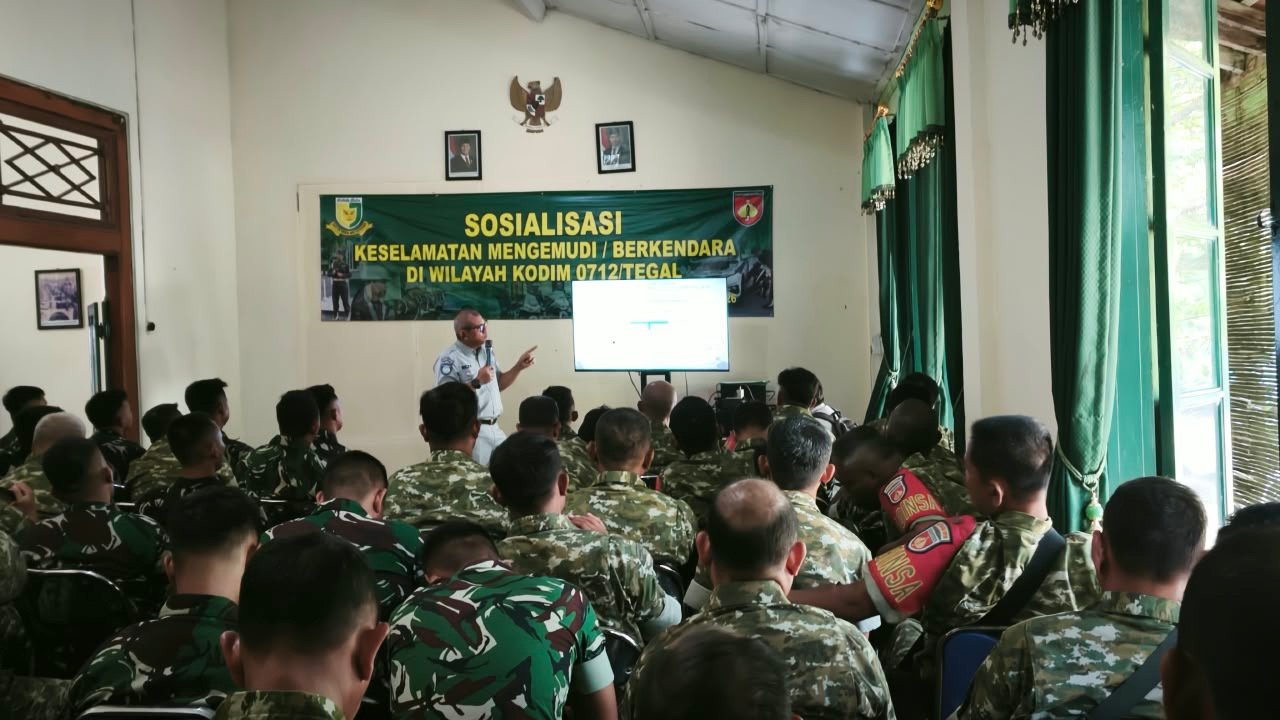 Tingkatkan Keselamatan Transportasi Dalam Berkendara, Jasa Raharja Tegal Menjadi Narasumber Dalam Giat Bersama Polisi Militer Tegal