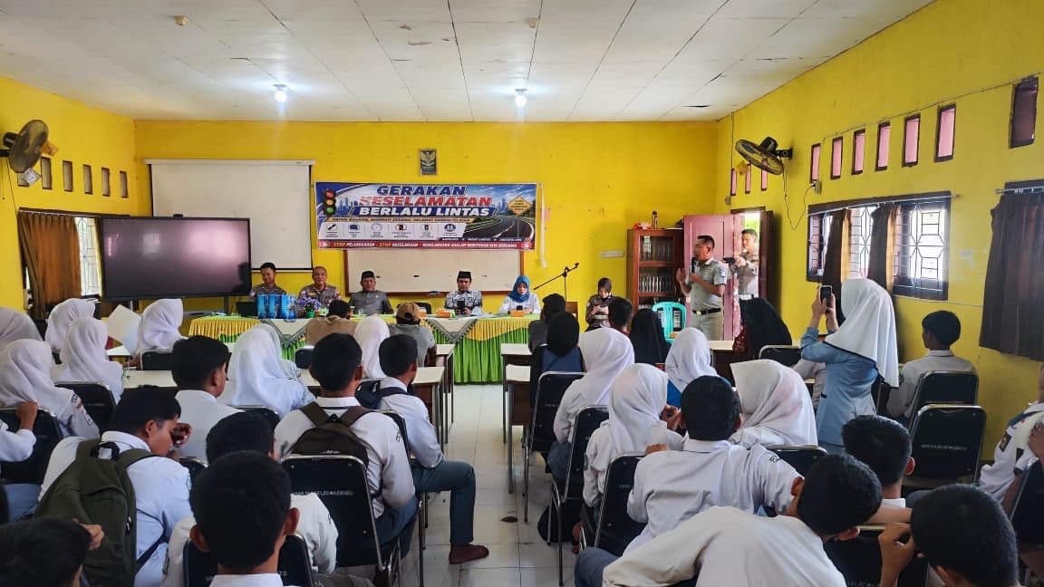 Jasa Raharja Bengkulu Edukasi Keselamatan Berlalu Lintas di SMKN 1 Seluma