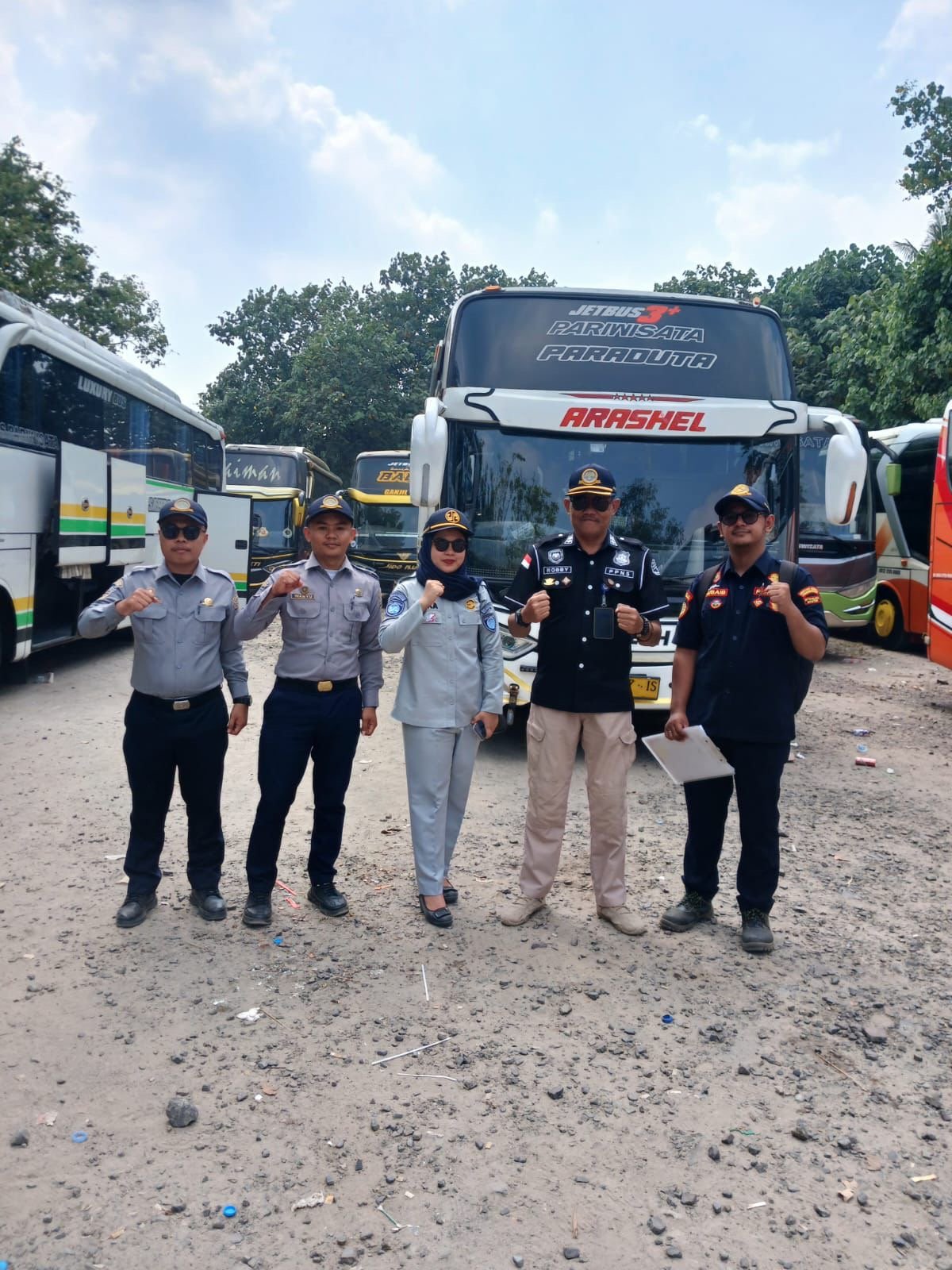 Jasa Raharja Kolaborasi dengan Ditjen Hubdat dan BPTD Kelas II Banten Gelar Rampcheck Angkutan Pariwisata di Pantai Pasir Putih Anyer