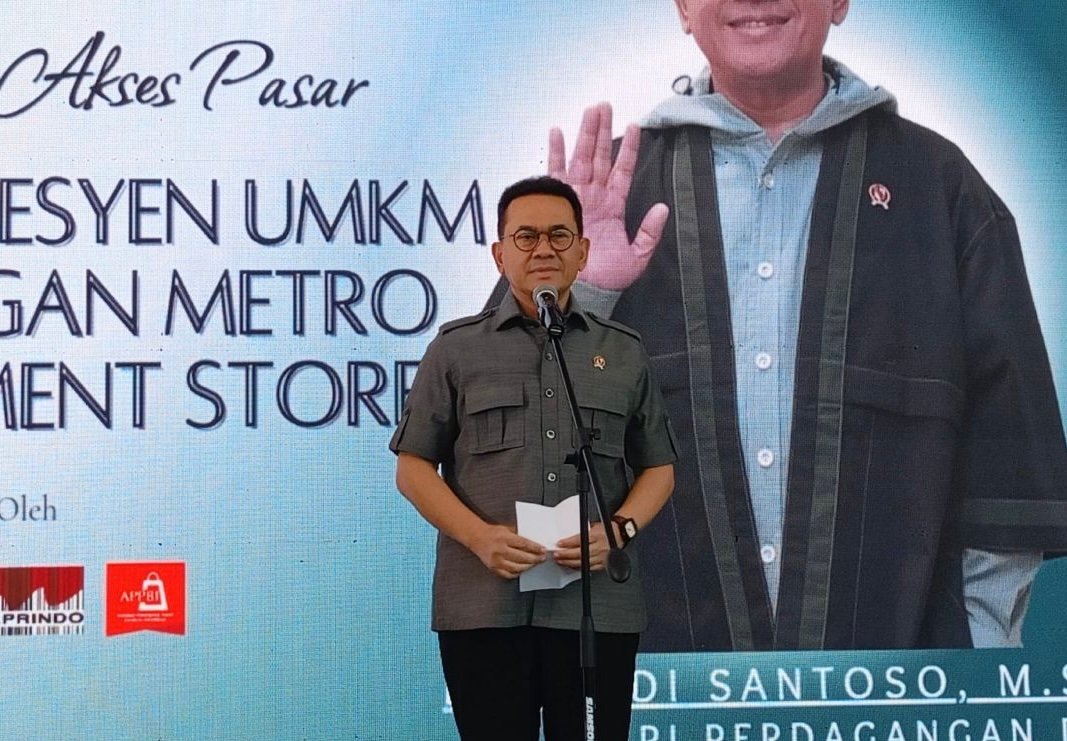 Harga Minyak Turun, Mendag Optimistis Neraca Perdagangan Bulanan Kembali Surplus