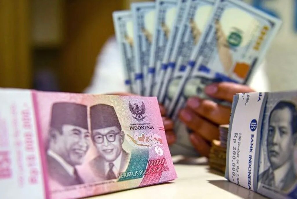Rupiah Ditutup Menguat, Didorong Pertumbuhan Ekonomi Indonesia di Atas Ekspektasi