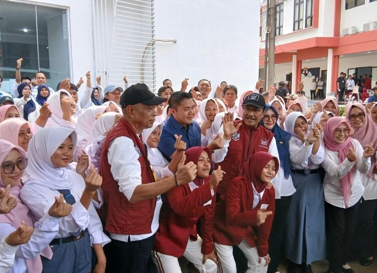 Sekolah Rakyat Rintisan PPI Tangerang Resmi Dibuka Mensos dan Seskab