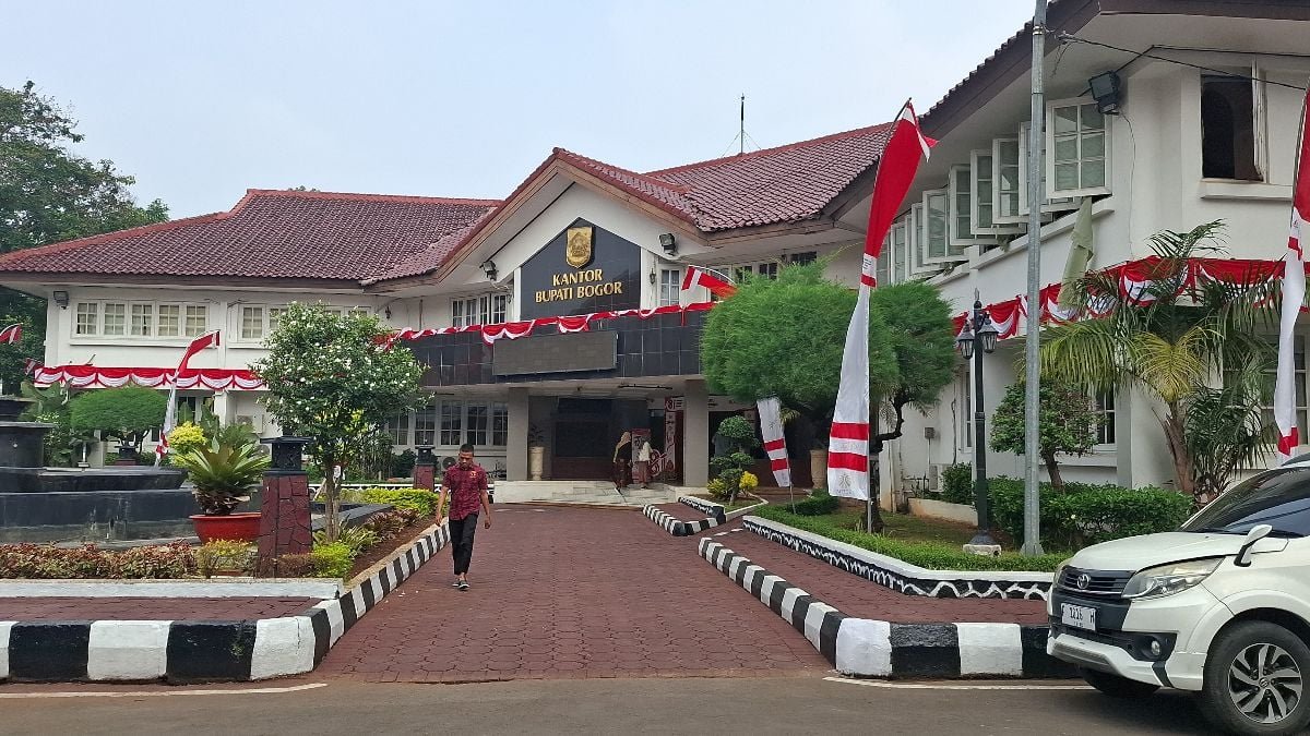 KPK Geledah Disdik Kabupaten Bogor Terkait Pengadaan Barang dan Jasa (PBJ)