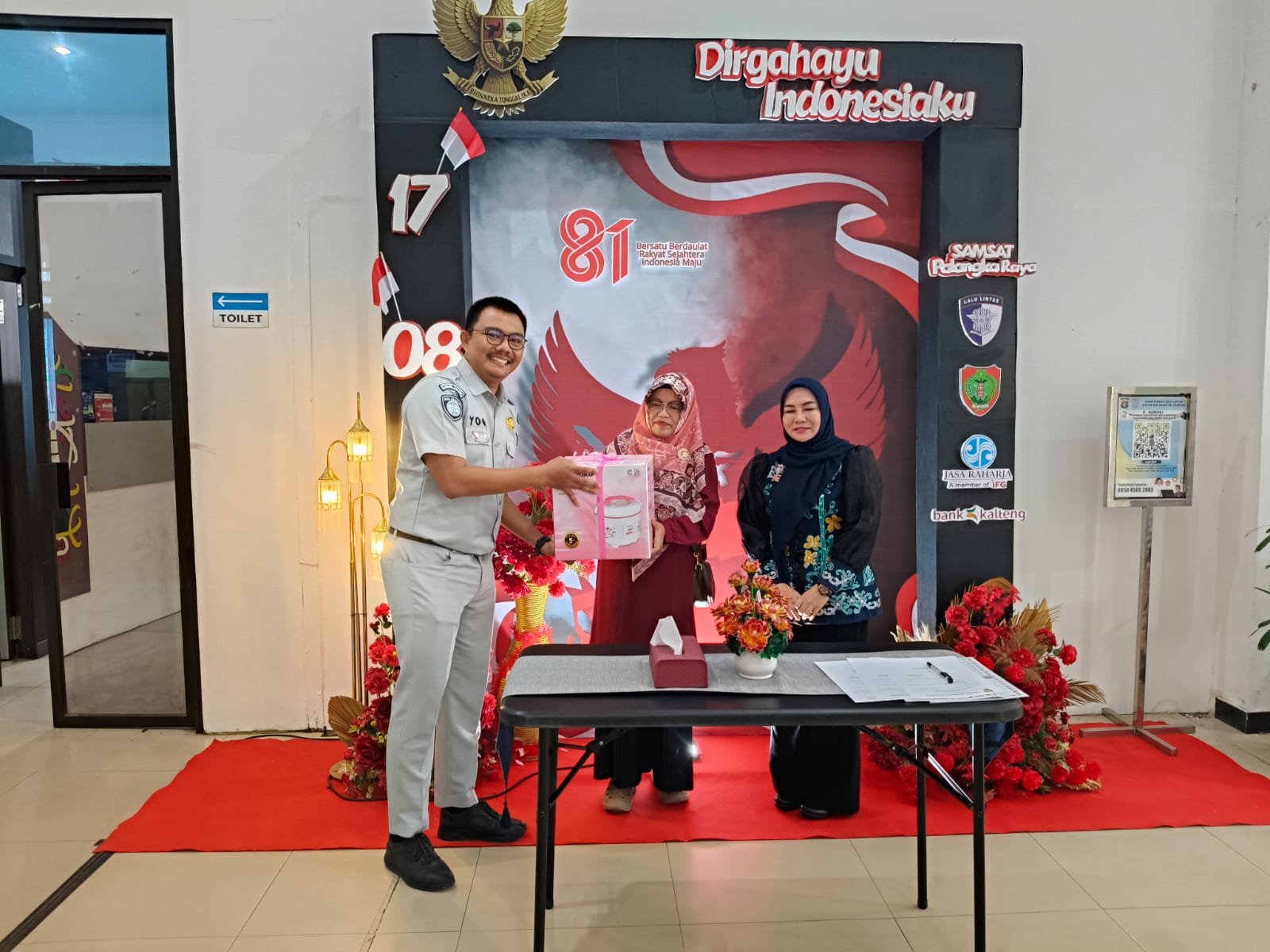 Jasa Raharja Kalteng Serahkan Reward Gebyar Betang Patuh 2026 kepada Wajib Pajak Taat