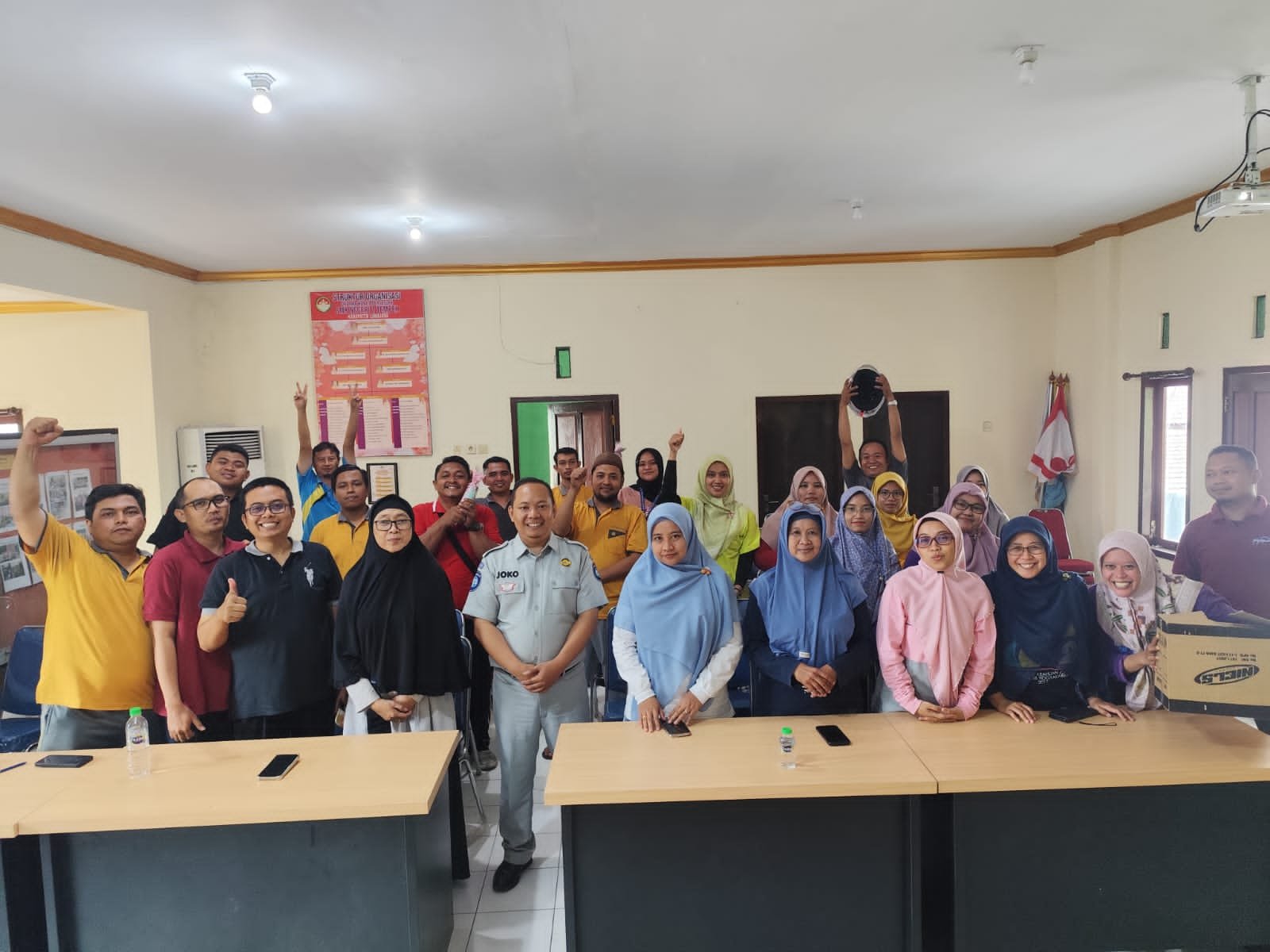 Jasa Raharja Ajak Pengajar SMK Negeri 1 Tempeh Lumajang Menjadi Pelopor Keselamatan Lalu Lintas.