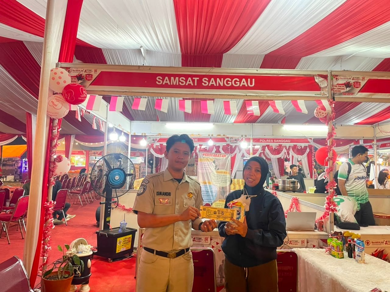 Jasa Raharja Sintang Bersama Tim Pembina Samsat Sanggau Hadirkan Layanan Pajak di Festival Rakyat Pameran Pembangunan Sabang Merah