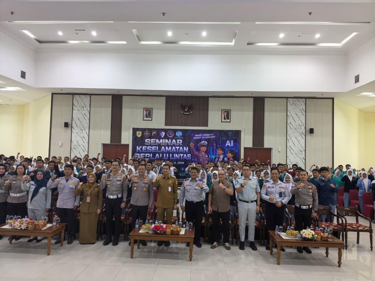 Jasa Raharja Sukoharjo Bersama Satlantas Polres Sukoharjo Gelar Seminar Keselamatan Transportasi bagi Pelajar SMA se-Kabupaten Sukoharjo