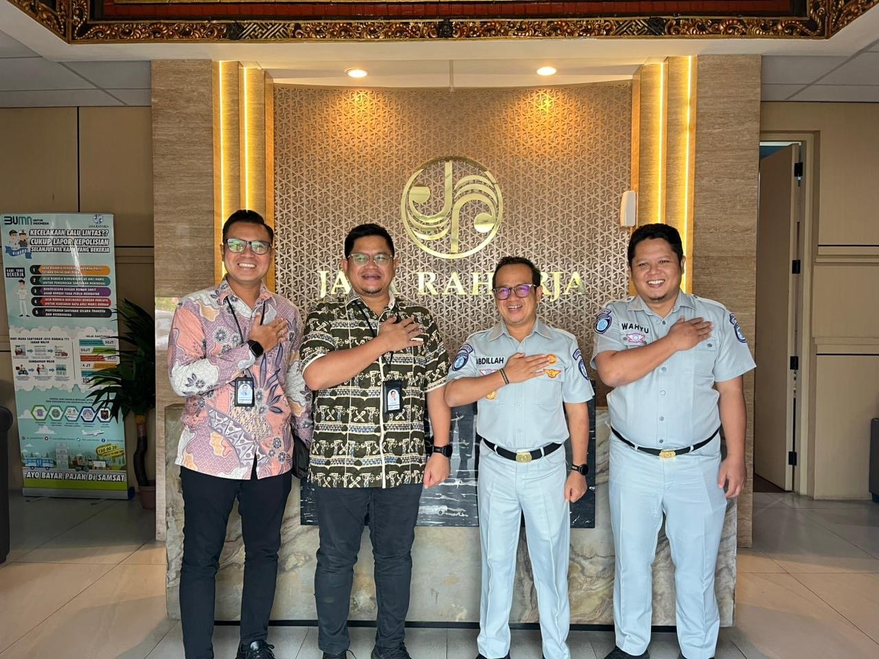 Perkuat Sinergi Layanan, Jasa Raharja Bali dan Bank Mandiri Dorong Kemudahan Pelayanan bagi Masyarakat