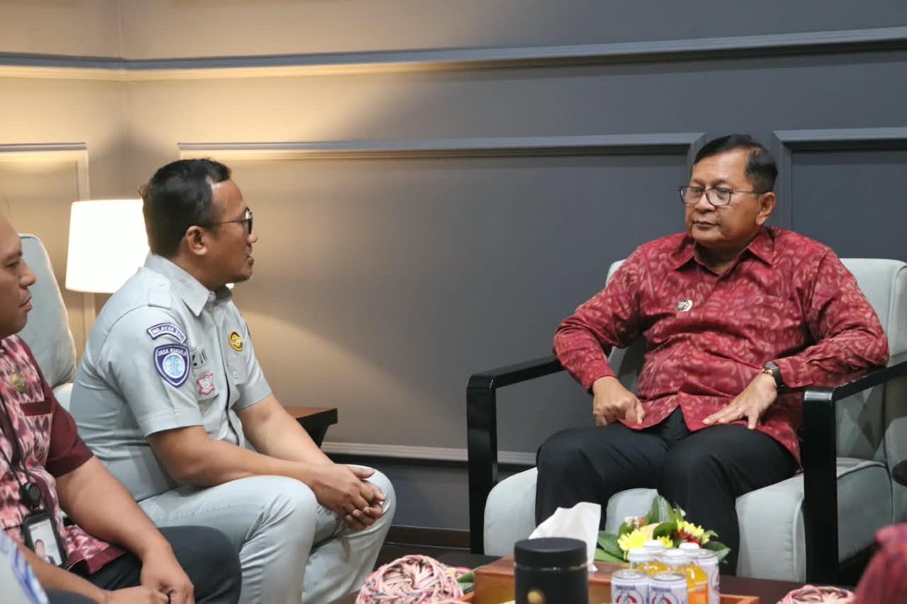 Perkuat Sinergi, Jasa Raharja Cabang Singaraja Audiensi dengan Bupati Buleleng