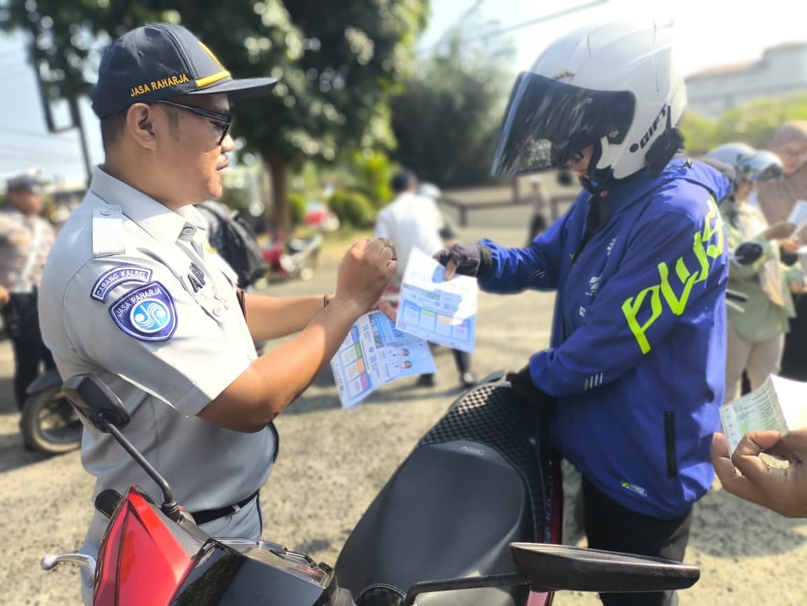 Operasi Gabungan Jadi Sarana Edukasi, Tim Pembina Samsat Batulicin Ajak Warga Tertib Pajak